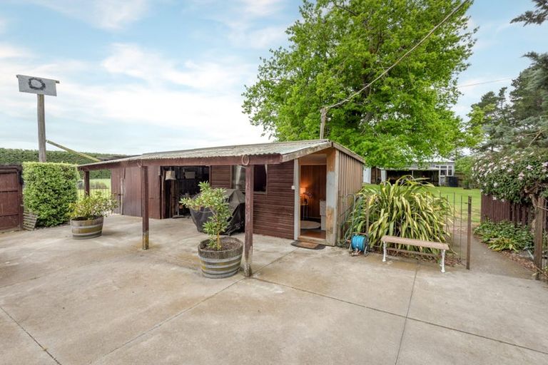 Photo of property in 2920 Tram Road, West Eyreton, Rangiora, 7475
