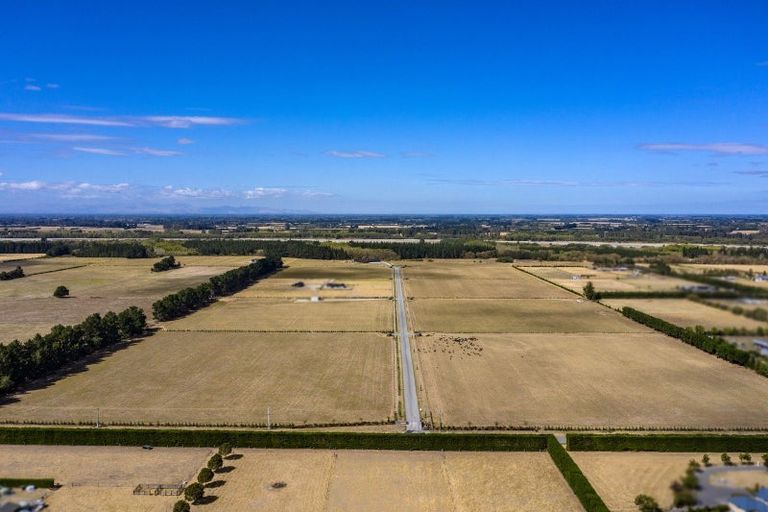 Photo of property in 14 Richmond Lane, Loburn, 7472