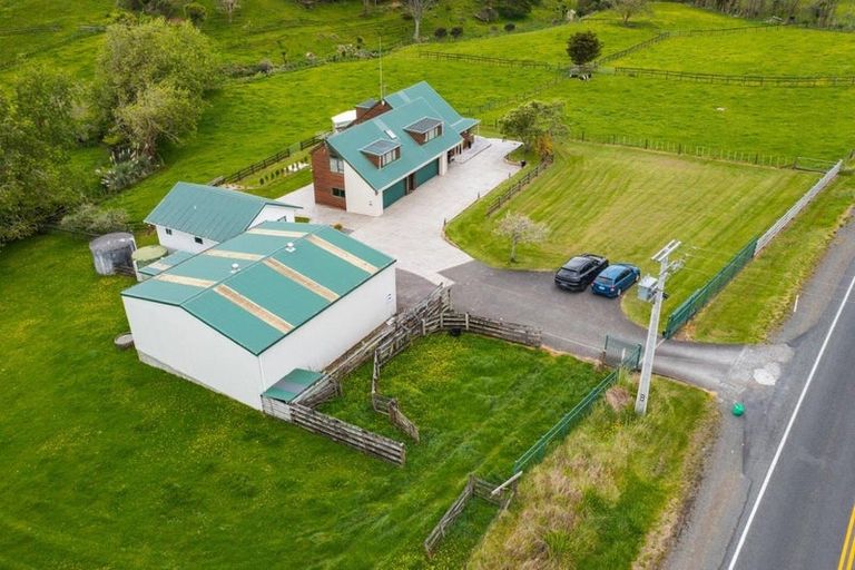 Photo of property in 136 Muriwai Road, Waimauku, 0881