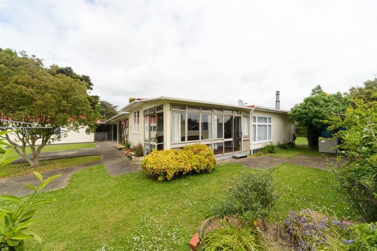 Photo of property in 44 Highbury Avenue, Highbury, Palmerston North, 4412