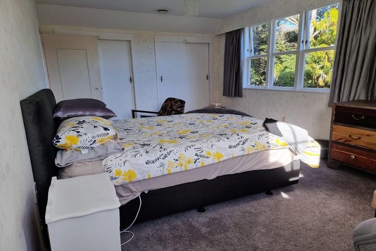 Photo of property in 14 Freemans Way, Pinehaven, Upper Hutt, 5019