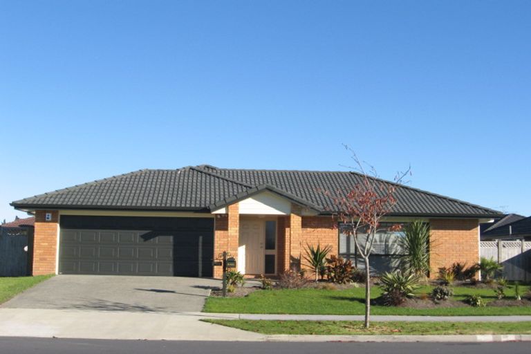 Photo of property in 172 Wattle Farm Road, Wattle Downs, Auckland, 2103