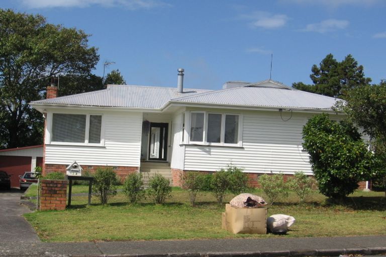 Photo of property in 13 Vanguard Road, Kelston, Auckland, 0602