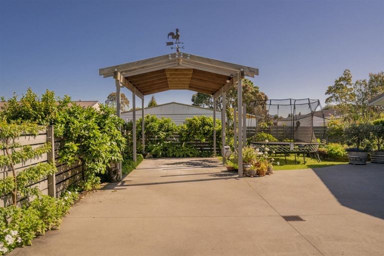 Photo of property in 65 Robinson Road, Whitianga, 3510