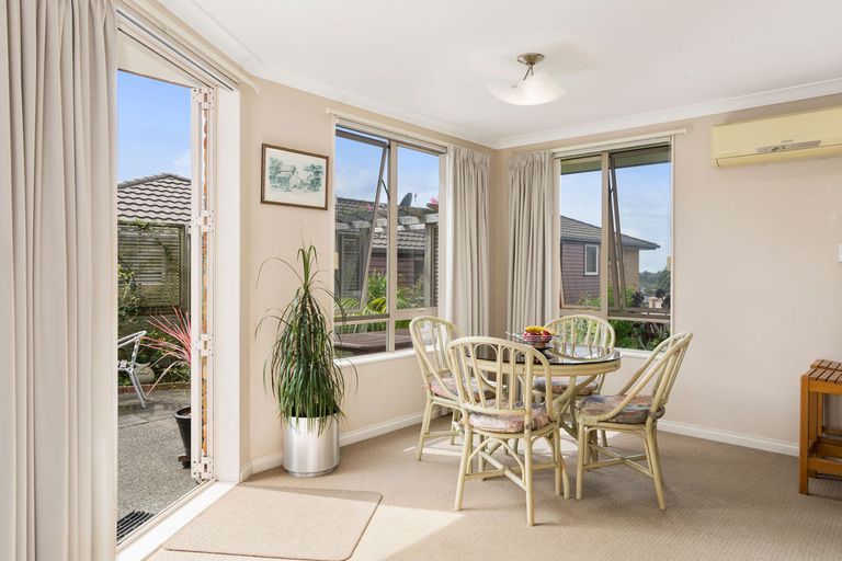 Photo of property in 10/17 Simmonds Grove, Greerton, Tauranga, 3112