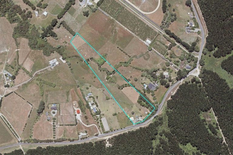 Photo of property in 293 Ararimu Valley Road, Helensville, Waimauku, 0882