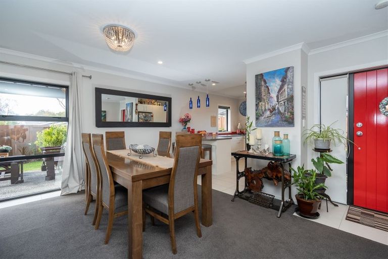 Photo of property in 9 Southbrook Close, Glenview, Hamilton, 3206