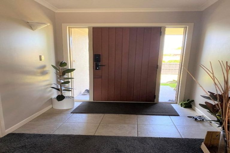 Photo of property in 6 Sovereign Place, Rototuna North, Hamilton, 3210