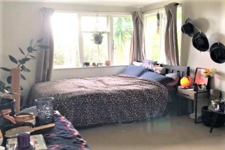 Photo of property in 4 Gemini Place, Beach Haven, Auckland, 0626