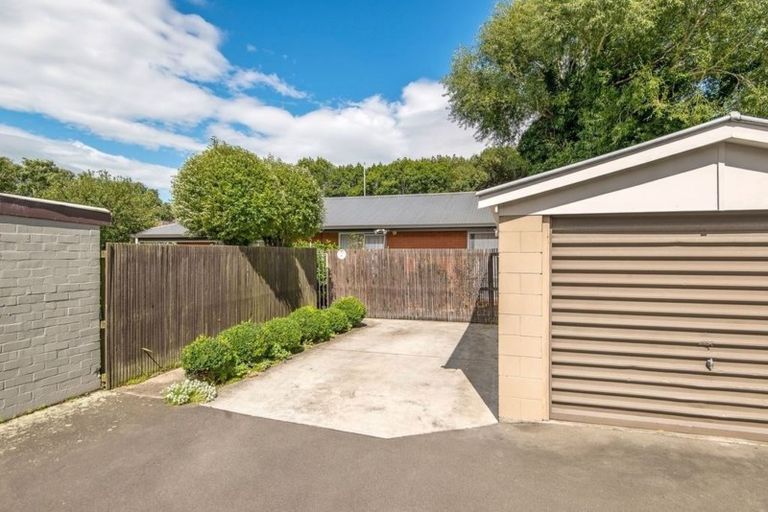 Photo of property in 1/184 Greers Road, Bryndwr, Christchurch, 8053