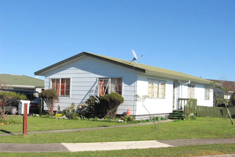 Photo of property in 22 Elsie Morton Place, Papakura, 2110