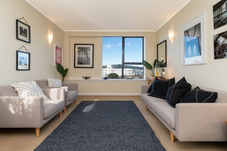 Photo of property in Hobson Court Flats, 55/70 Hobson Street, Thorndon, Wellington, 6011