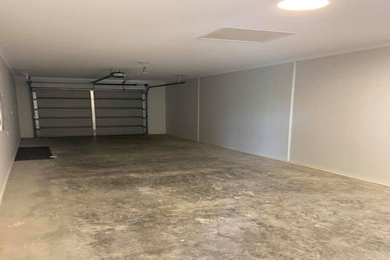 Photo of property in 131 Glenvar Ridge Road, Long Bay, Auckland, 0630