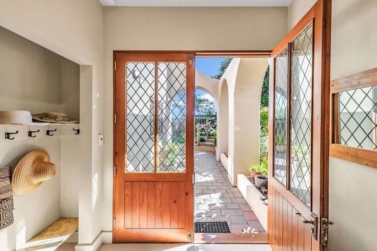 Photo of property in 262 Major Hornbrook Road, Mount Pleasant, Christchurch, 8081