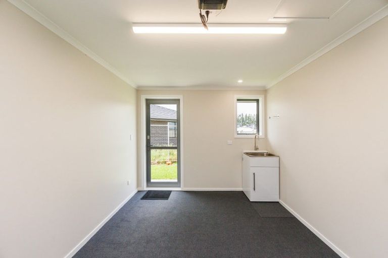 Photo of property in 35 Oldfield Lane, Marton, 4710