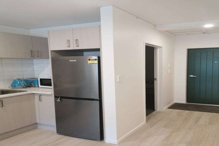 Photo of property in 206/9 East Street, Papakura, 2110