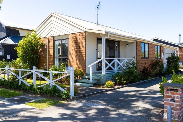 Photo of property in 7 Avenue Road, Greenmeadows, Napier, 4112