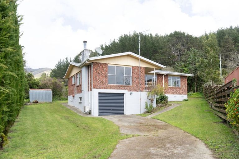 Photo of property in 32 Te Paki Road, Shannon, Palmerston North, 4474