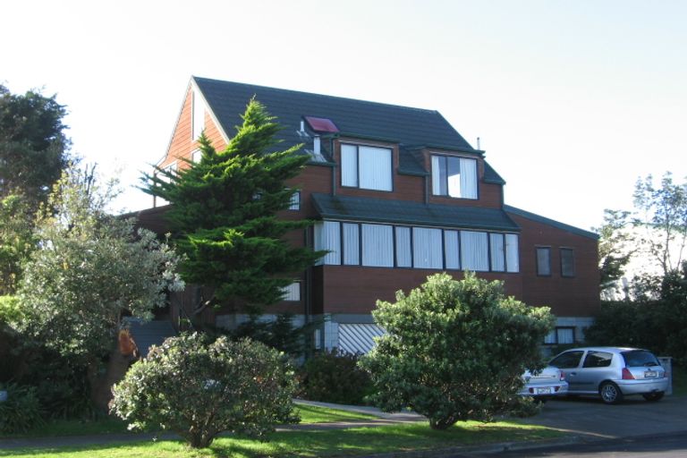 Photo of property in 19 Tobys Way, Waikanae Beach, Waikanae, 5036