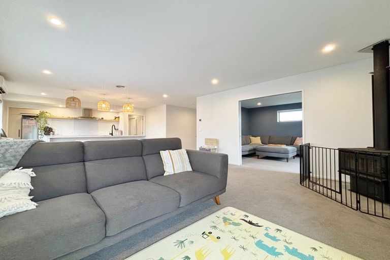 Photo of property in 17 Fairbairn Road, Rolleston, 7614