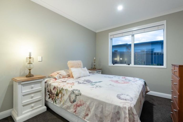 Photo of property in 8 Cassinia Close, Papamoa Beach, Papamoa, 3118