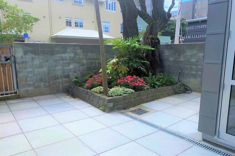 Photo of property in St Pauls Apartments, 100/43 Mulgrave Street, Thorndon, Wellington, 6011