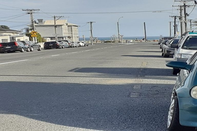 Photo of property in 1/192 Onepu Road, Lyall Bay, Wellington, 6022