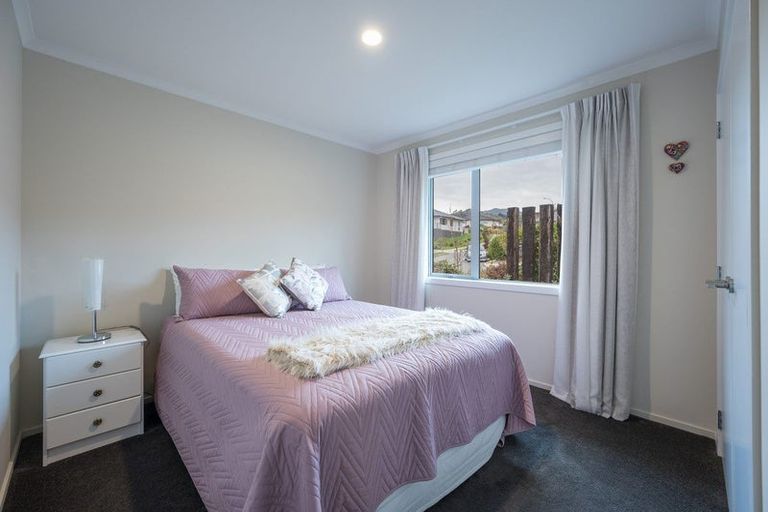 Photo of property in 8 Olivias Place, Stoke, Nelson, 7011