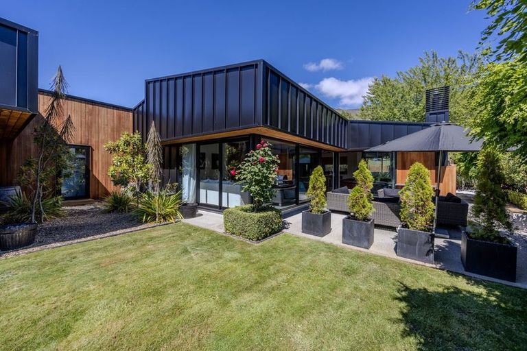 Photo of property in 3 Old Station Avenue, Wanaka, 9305