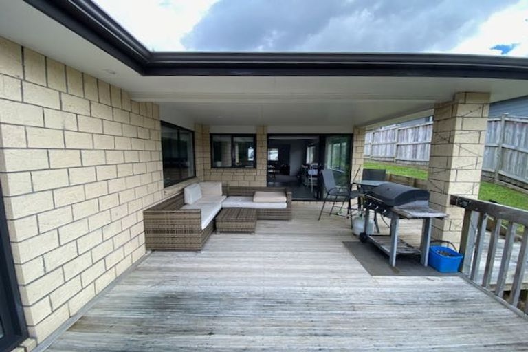 Photo of property in 13 Muirhill Place, Pokeno, 2402