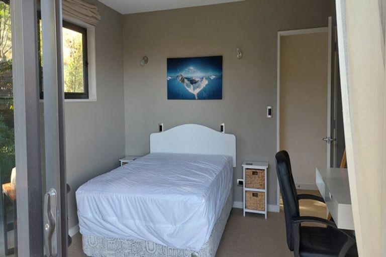 Photo of property in 9 Fastness Crescent, Wanaka, 9305