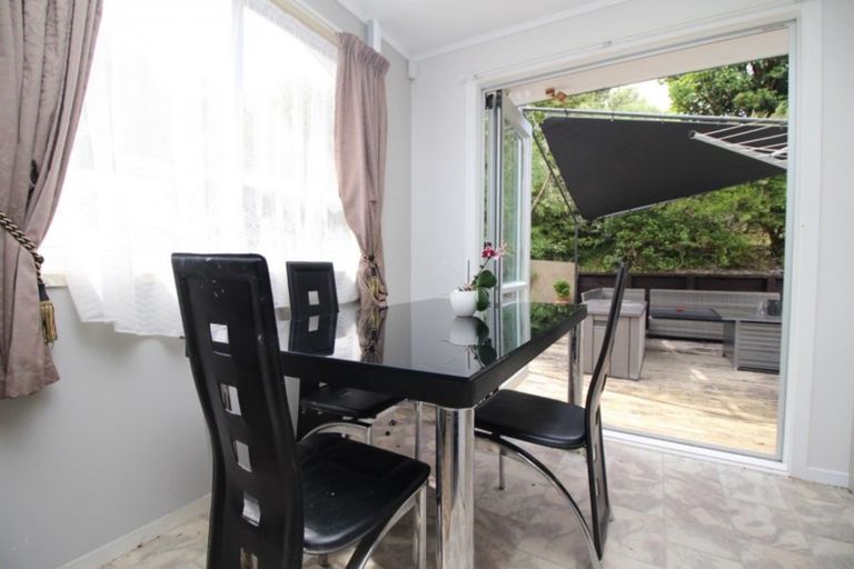 Photo of property in 8 Annison Avenue, Glen Eden, Auckland, 0602