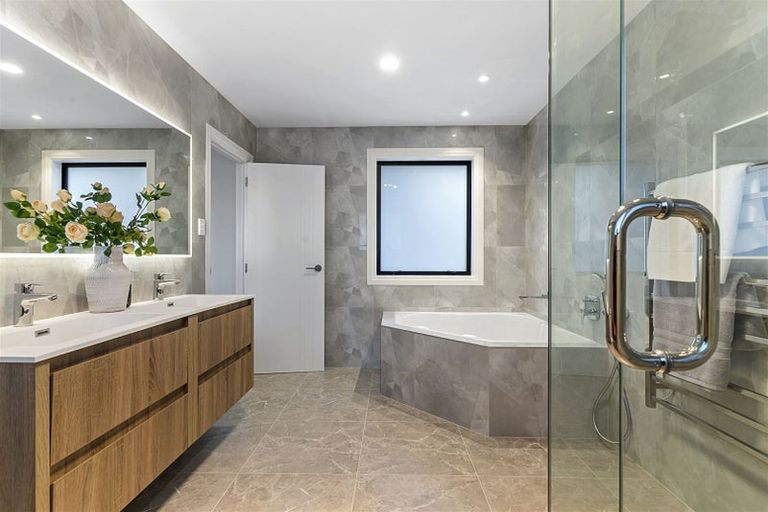 Photo of property in 3 Headsail Drive, Long Bay, Auckland, 0630