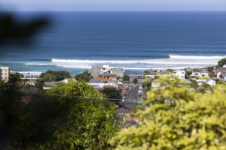 Photo of property in 24 Seaview Terrace, Kew, Dunedin, 9012