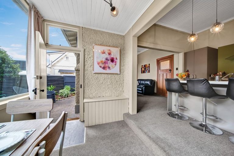 Photo of property in 246 Saint Aubyn Street, New Plymouth, 4310