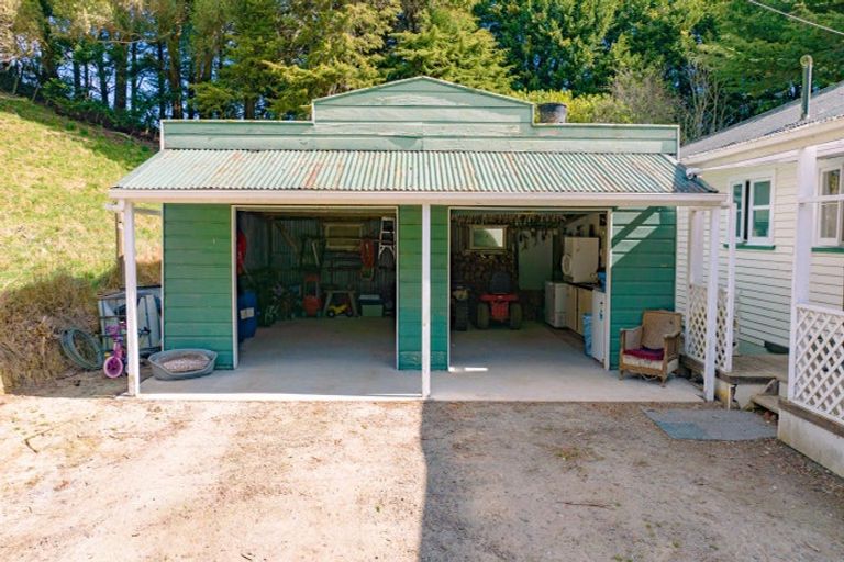 Photo of property in 398 Dorsets Road, Rangitumau, Masterton, 5882