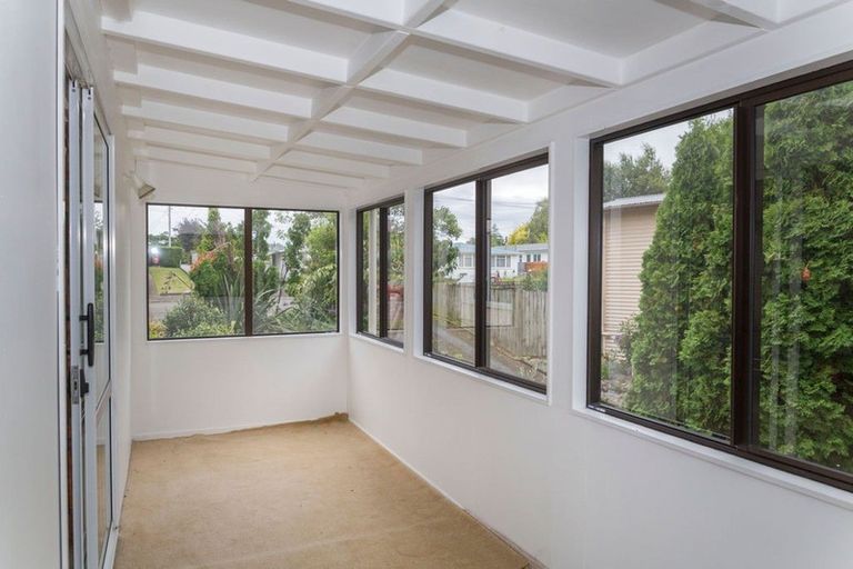 Photo of property in 8 Chamberlain Street, Dannevirke, 4930