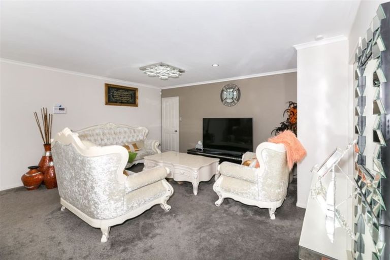 Photo of property in 11 Chayward Place, Mangere, Auckland, 2022