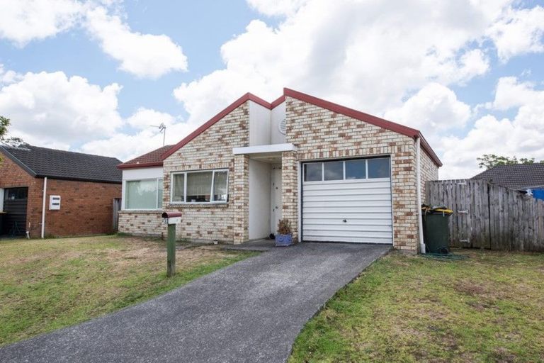 Photo of property in 21 Kona Crescent, Henderson, Auckland, 0610