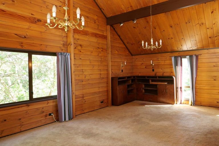 Photo of property in 37 Greenaway Road, Waikanae, 5036