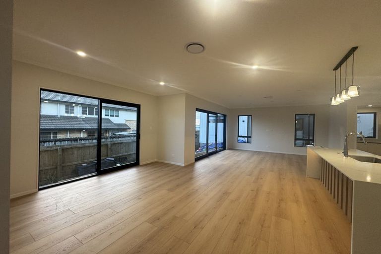 Photo of property in 5a Keppoch Court, Dannemora, 2016