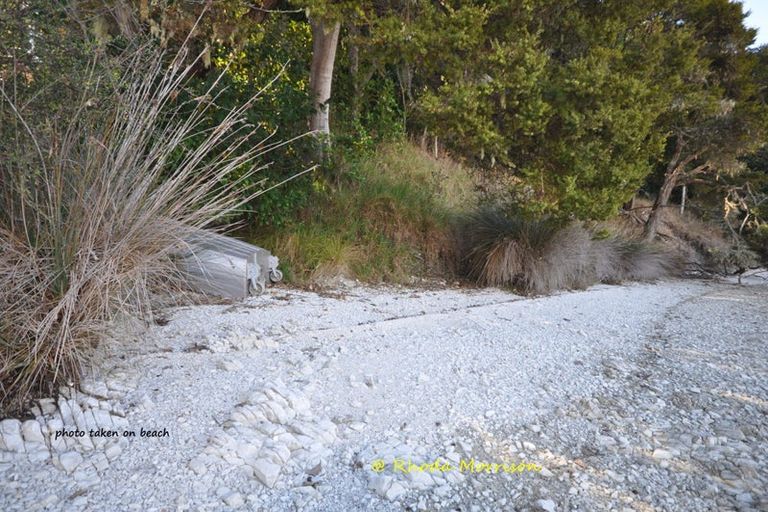 Photo of property in 196 Metcalfe Road, Matakohe, 0593