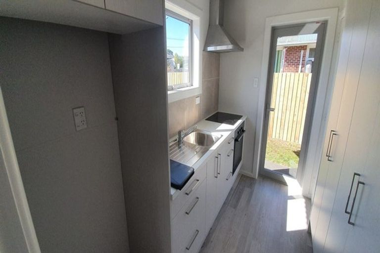 Photo of property in 1/52 North Avon Road, Richmond, Christchurch, 8013