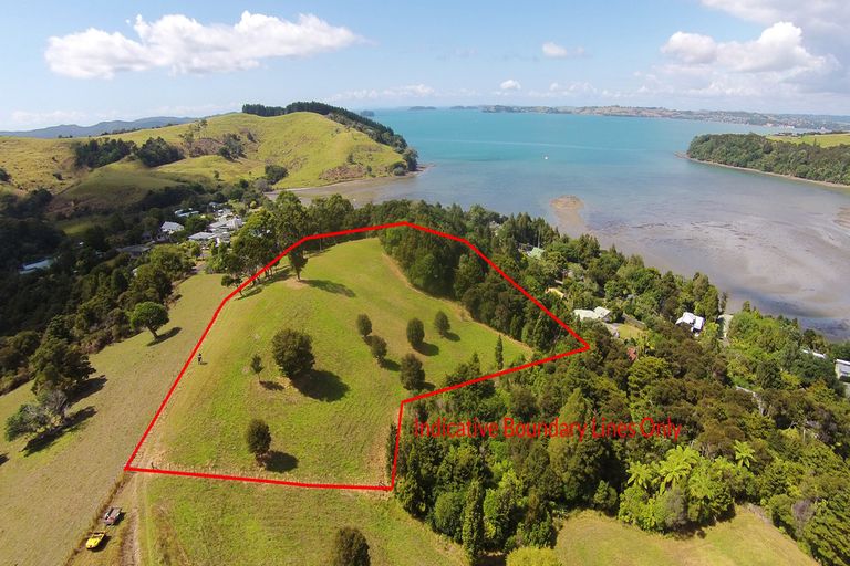 Photo of property in 5 Kookaburra Drive, Tawharanui Peninsula, Warkworth, 0986