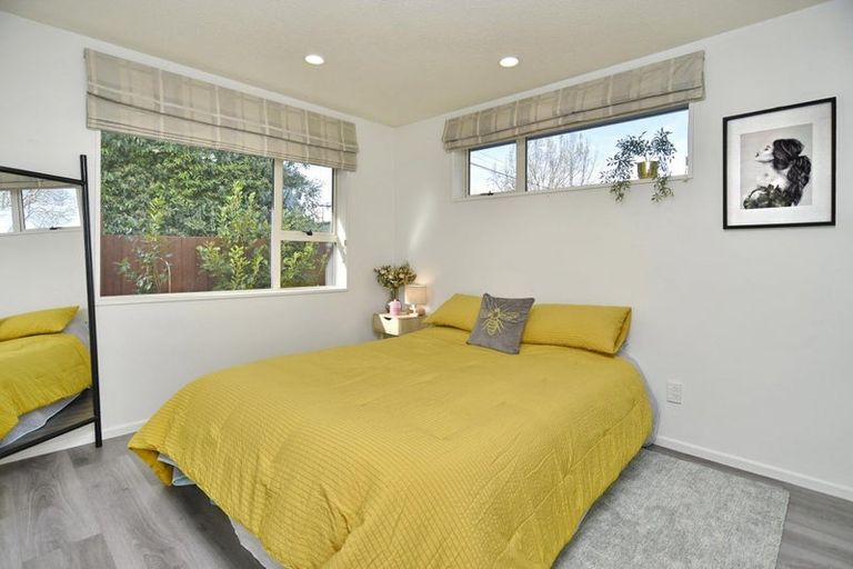 Photo of property in 2/50 Dunedin Street, Redwood, Christchurch, 8051