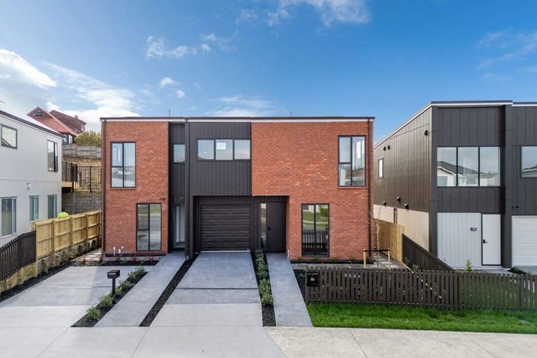 Photo of property in 30a Kukuwai Avenue, Red Beach, 0932