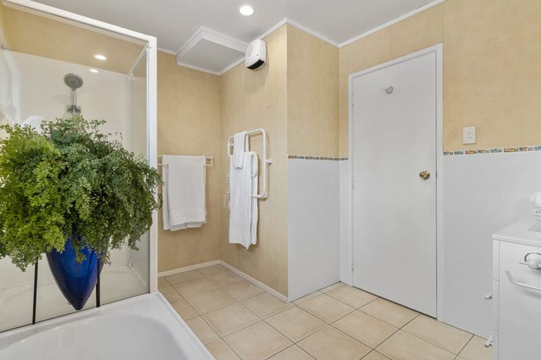 Photo of property in 91 Hinemoa Street, Birkenhead, Auckland, 0626