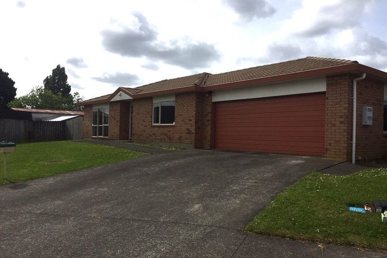 Photo of property in 20 Liddesdale Place, Papakura, 2110