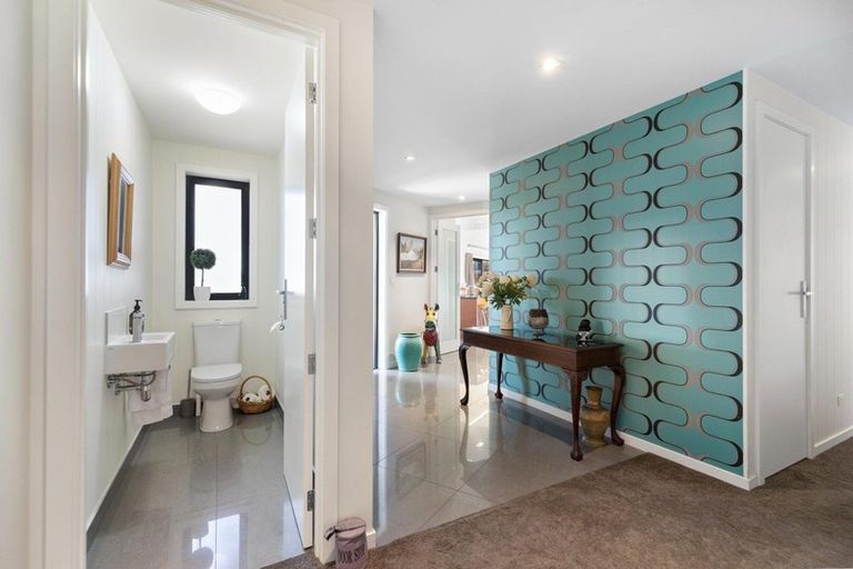 Photo of property in 4 Caithness Court, Jacks Point, Queenstown, 9371