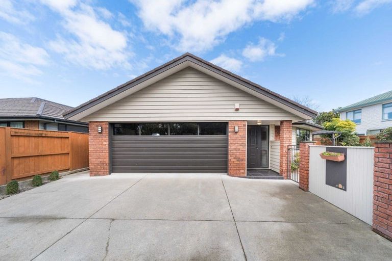 Photo of property in 3 Astelia Court, Milson, Palmerston North, 4414